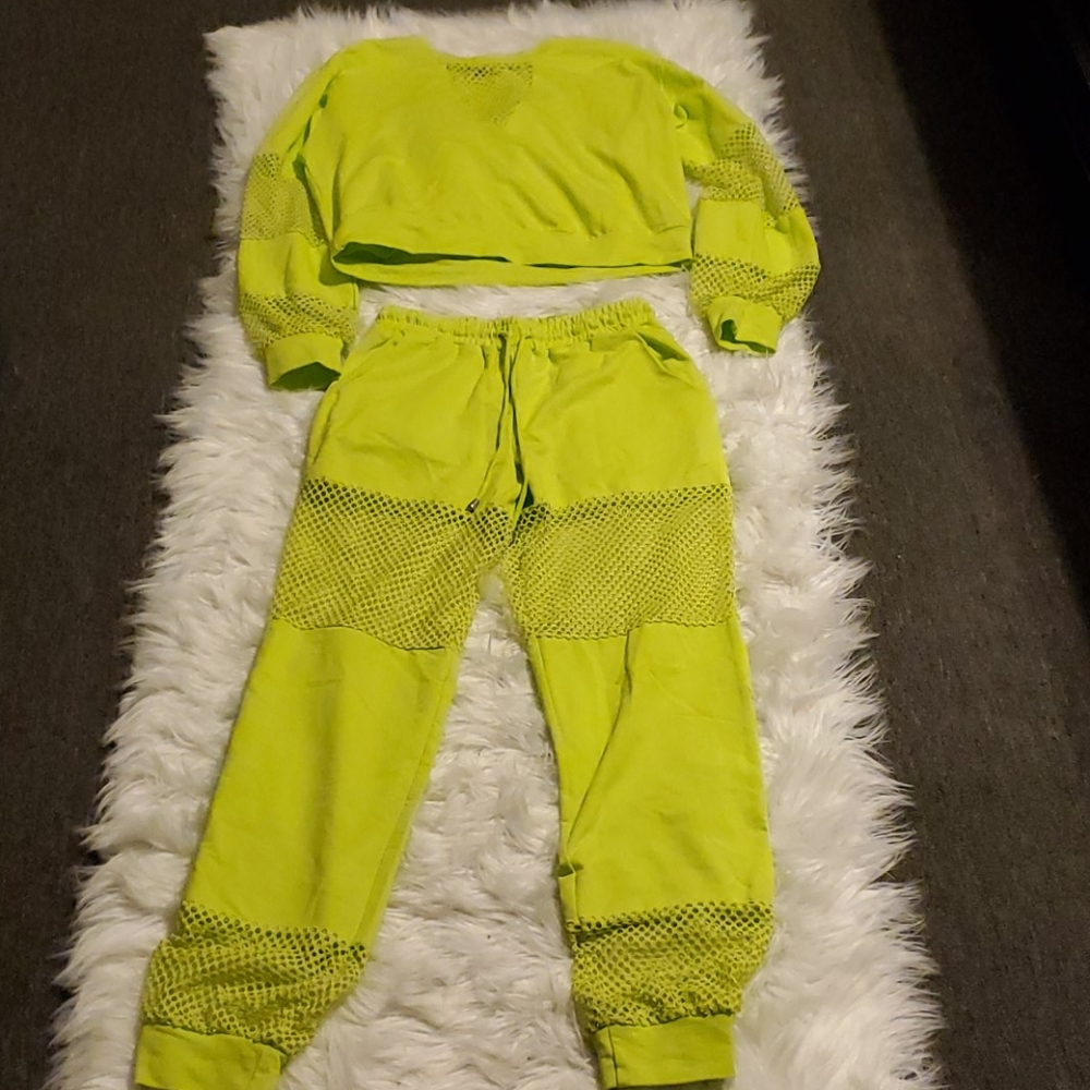 2 piece set